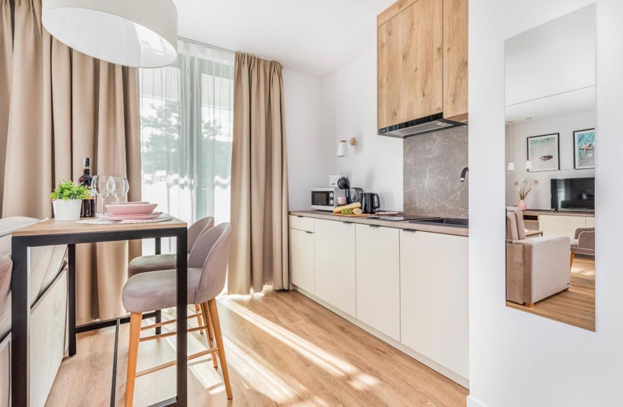 Jantaris B1 - Apartament 20M Od Plazy Mielno  Kültér fotó