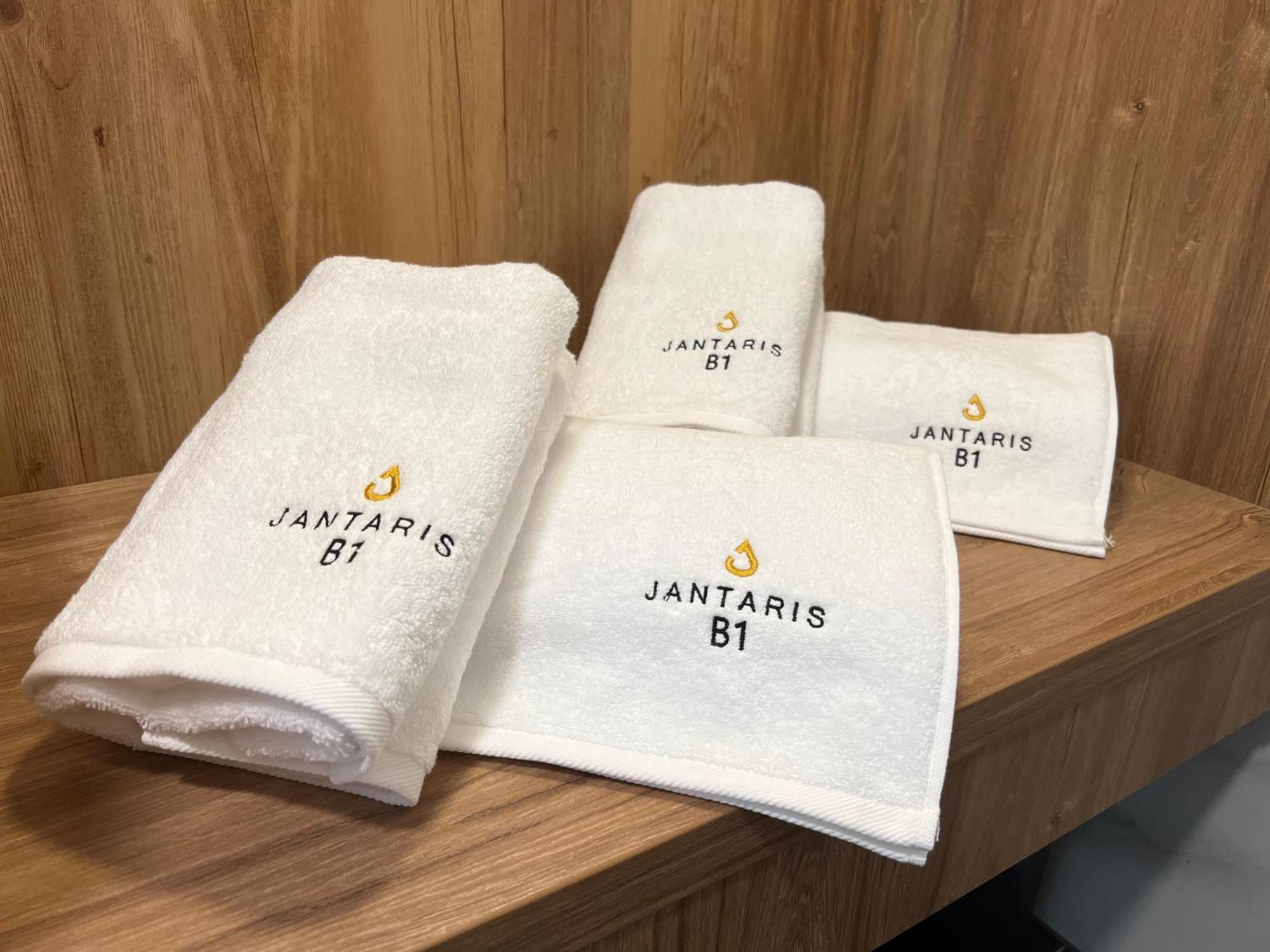 Jantaris B1 - Apartament 20M Od Plazy Mielno  Kültér fotó